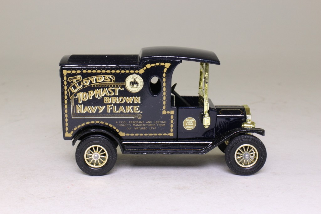 Lloyds Topmast Navy Flake (Creaks of Camberley - AC63)